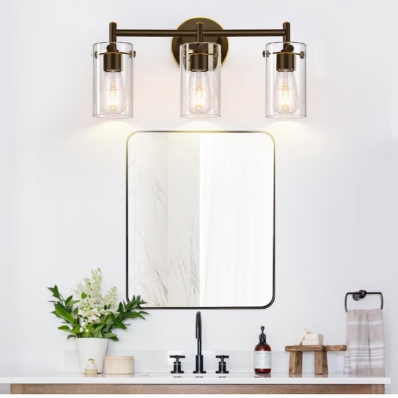 Vanity light , 3-Light Oil-Rubbed Bronze - Picture 6 of 9